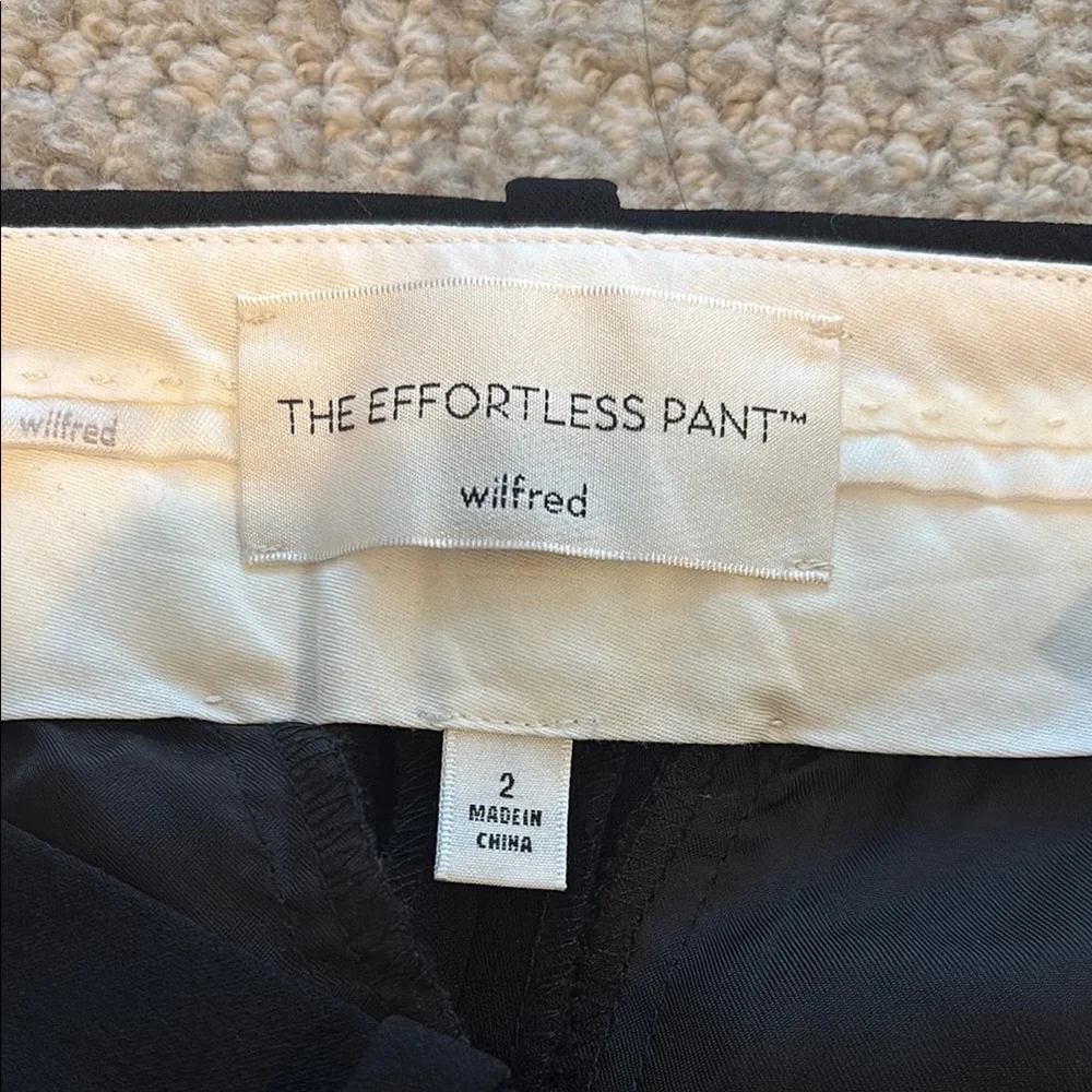 Aritzia The effortless pant Shorts - Picture 3 of 3